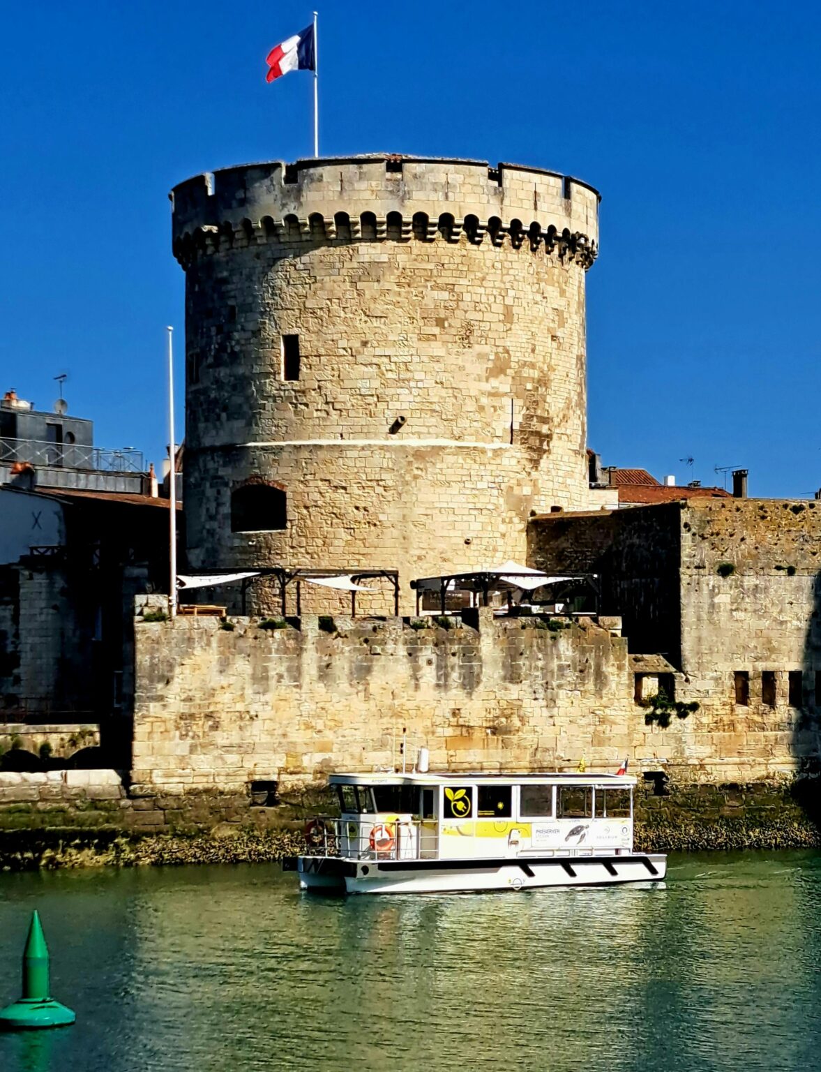 Sécurité maximale en France : entre match du PSG et fête nationale