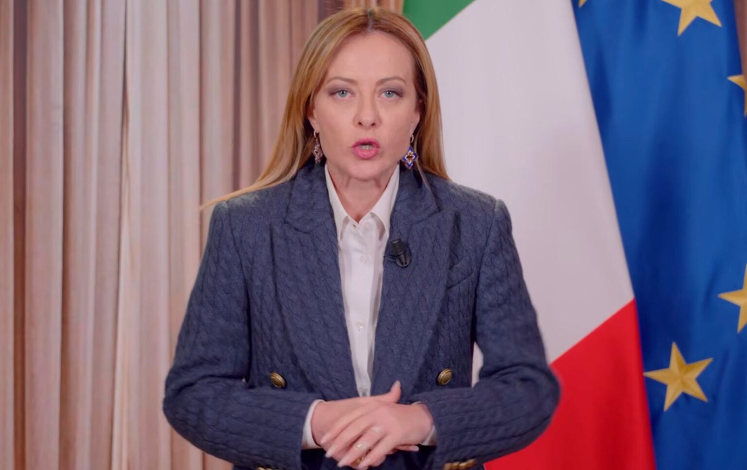 Mort de Quentin Deranque : Emmanuel Macron recadre Giorgia Meloni et dénonce les violences politiques