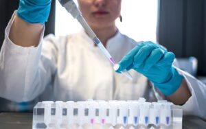 Alzheimer : pour la première fois, un traitement capable de ralentir la destruction du cerveau