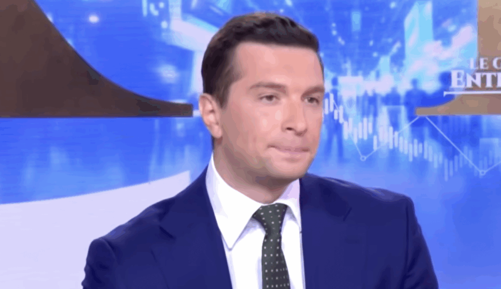 Jordan Bardella sort du silence et marque son territoire face à Marine Le Pen