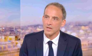 Léa Salamé quitte le « 20 Heures » de France 2 après la candidature de Raphaël Glucksmann