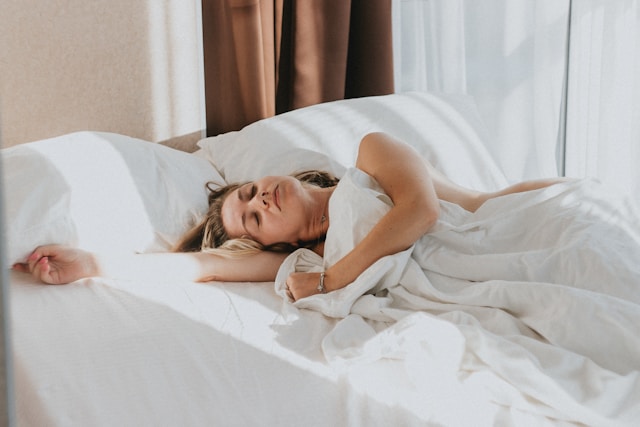 Une vaste étude révèle que dormir ce nombre d’heures pourrait aider à vieillir moins vite