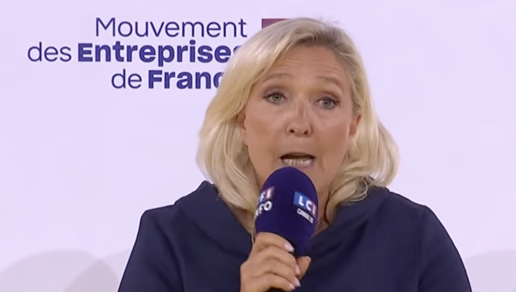 Interdiction du voile dans la rue : le RN pourrait-il vraiment l’imposer s’il gagne en 2027 ?